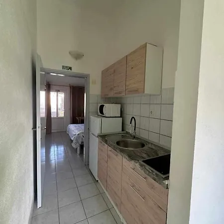 11274c Apartment
